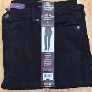 NWT Gloria Vanderbilt Amanda Jean, 18, AVG